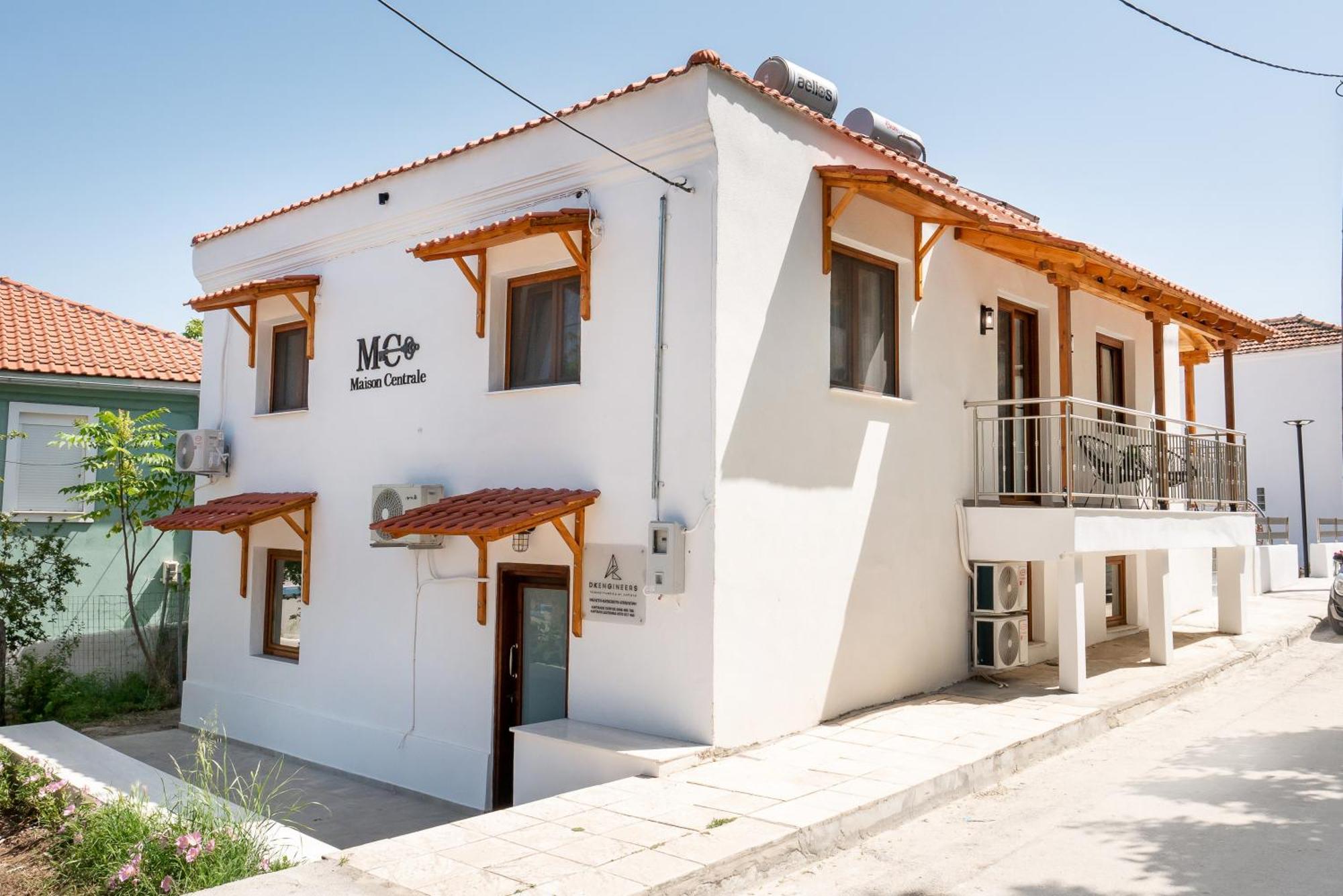 Maison Centrale يميناريا المظهر الخارجي الصورة